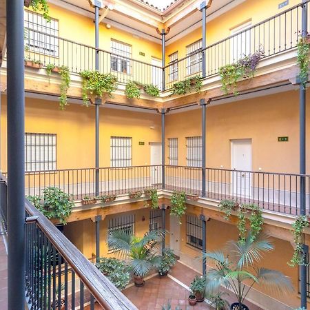 Genteel Home Vinuesa Seville Luaran gambar