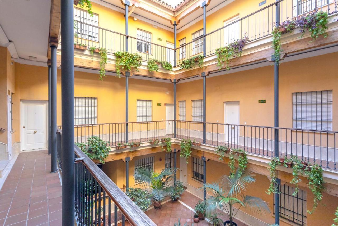 Genteel Home Vinuesa Seville Luaran gambar