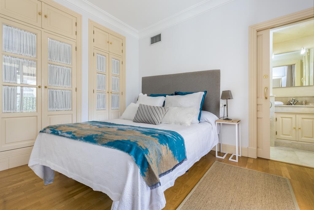 Genteel Home Vinuesa Seville Luaran gambar