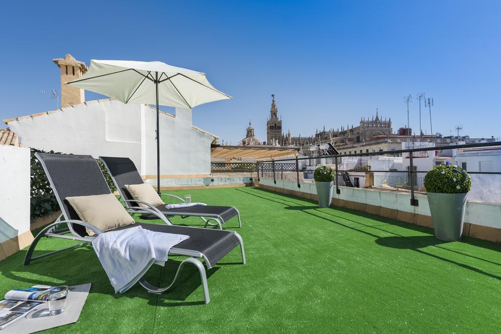 Genteel Home Vinuesa Seville Luaran gambar
